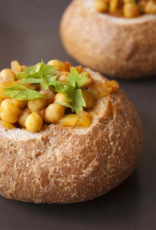 Câu chuyện thú vị về cà ri bunny chow