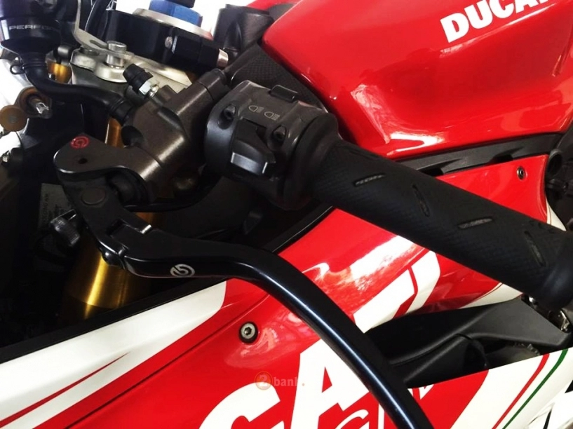 Ducati 1199 panigale siêu chất bên một loạt phụ tùng hàng hiệu