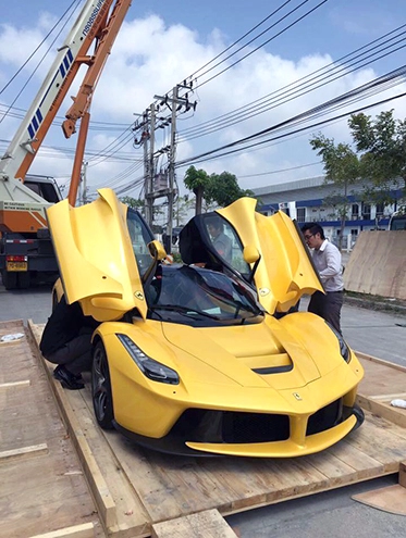  siêu ngựa laferrari đầu tiên đến thái lan 