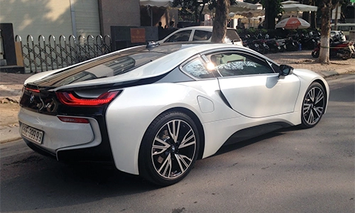  xe sang bmw i8 biển đẹp tại việt nam 