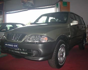  5 mẫu xe trong nước ế nhất 2006 