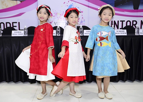 50 mẫu nhí sẵn sàng cho tuần lễ thời trang trẻ em đầu tiên ở việt nam