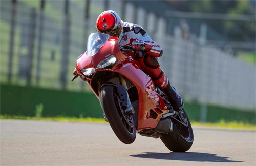  9 superbike mạnh nhất thế giới 2015 