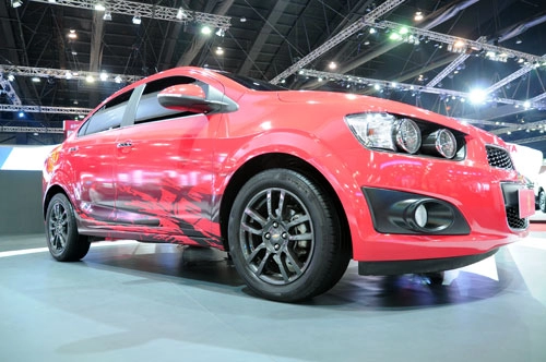  ảnh chevrolet sonic phiên bản manchester united 