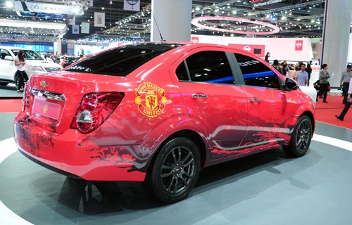  ảnh chevrolet sonic phiên bản manchester united 