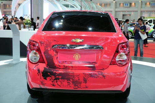  ảnh chevrolet sonic phiên bản manchester united 