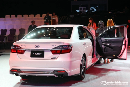  ảnh chi tiết toyota camry 2015 