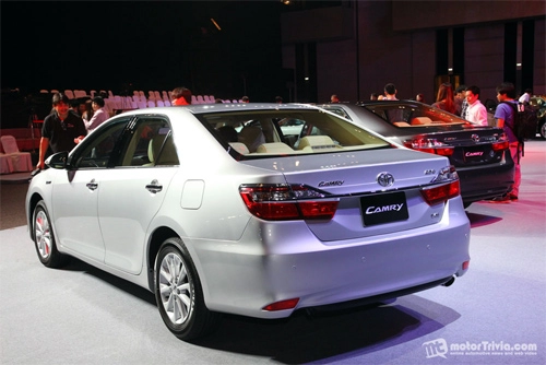  ảnh chi tiết toyota camry 2015 