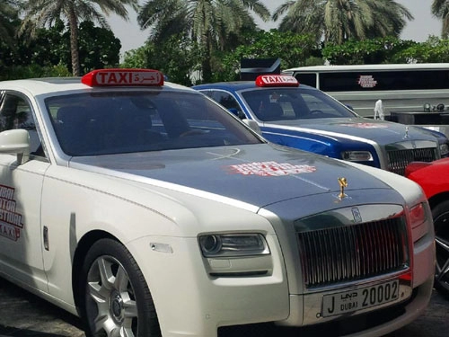  ảnh dàn siêu xe làm taxi miễn phí tại dubai 