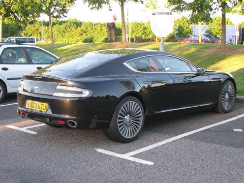  aston martin sắp hoàn thiện nữ hoàng rapide 