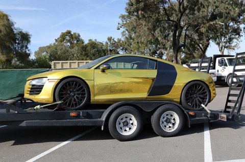  audi r8 mạ vàng của rapper mang dòng máu việt 