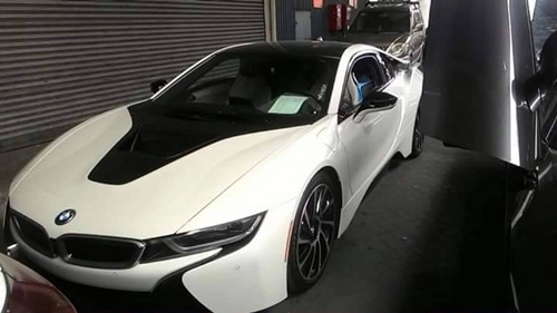  bmw i8 đầu tiên cập bến sài gòn 