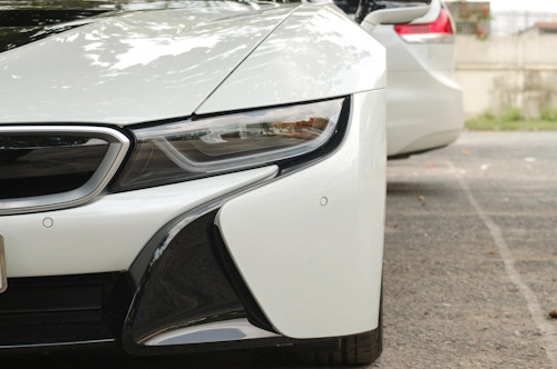  bmw i8 tắm nắng ở sài gòn 