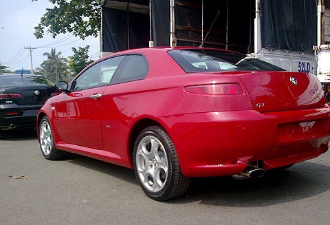  bộ ba xe alfa romeo cập cảng sài gòn 