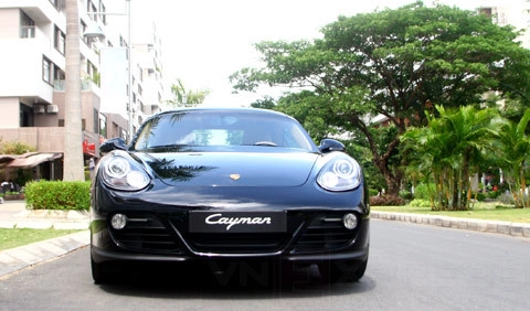  cận cảnh porsche cayman ở sài gòn 