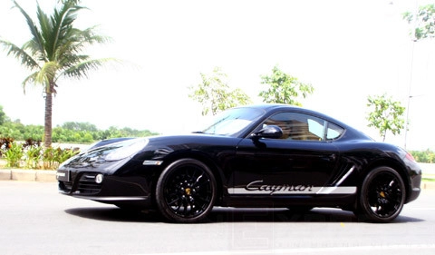  cận cảnh porsche cayman ở sài gòn 