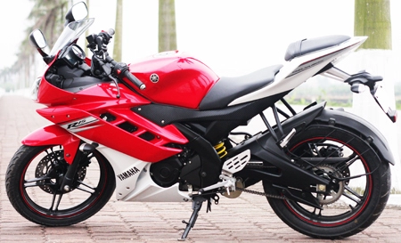  cbr150r và r15 - lựa chọn nào cho khách hàng việt 