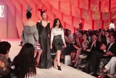 Chấm điểm trình catwalk của loạt hoa hậu việt khi tấn công sàn diễn