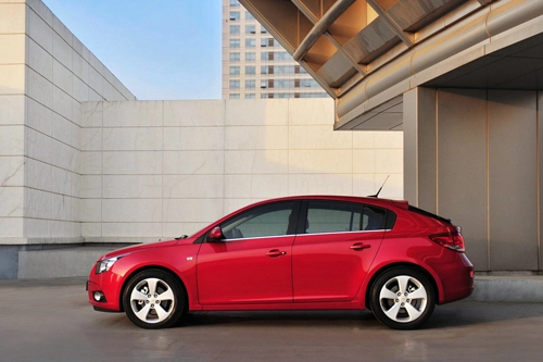  chevrolet cruze hatchback cạnh tranh ford focus tại mỹ 