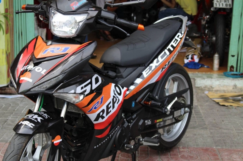 Cứng cáp đẹp lạ với exciter repsol