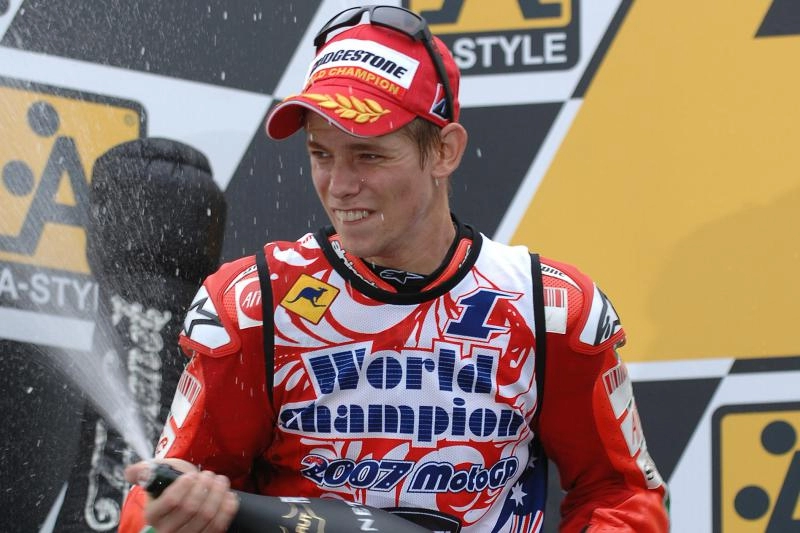 Cùng tìm hiểu về tay đua casey stoner và thành tích của anh tại giải đua motogp