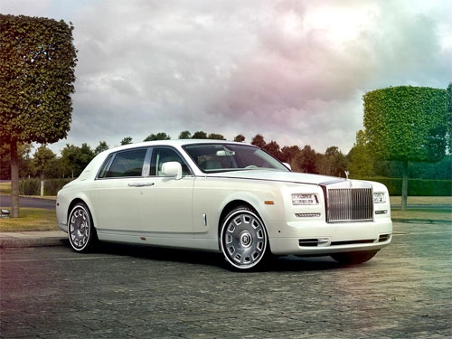  đại gia chăn đệm mỹ tậu thêm rolls-royce hàng độc 