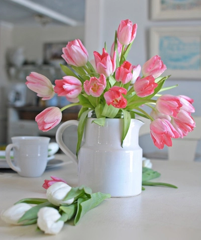 Đủ kiểu cắm hoa tulip dễ nhưng đẹp sang trọng