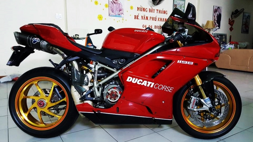 Ducati 1198s độ cực chất của biker việt