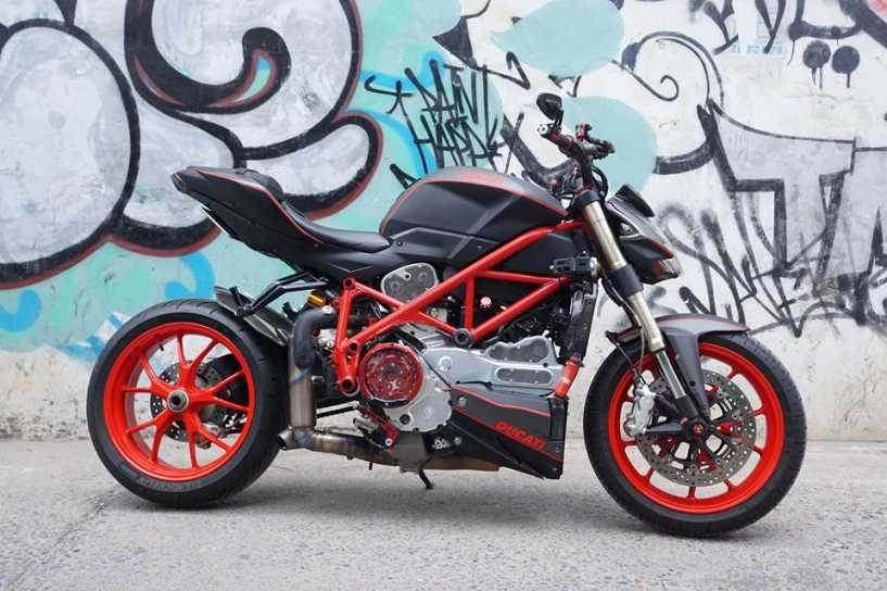 Ducati streetfighter 848 siêu chất với dàn đồ chơi khủng tại sài gòn