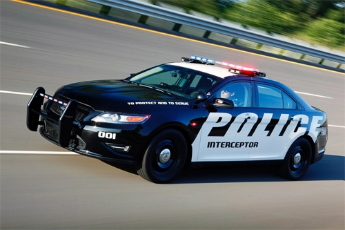  ford police interceptor - xe cảnh sát tăng tốc nhanh nhất 