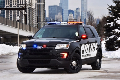  ford police interceptor - xe cảnh sát tăng tốc nhanh nhất 