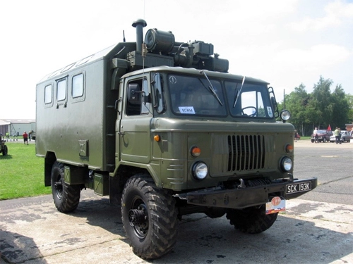  gaz-66 - xe quân sự lột xác thành suv 