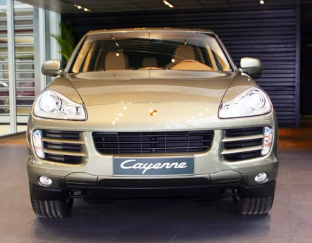  giá porsche cayenne tại việt nam giảm 9000 usd 