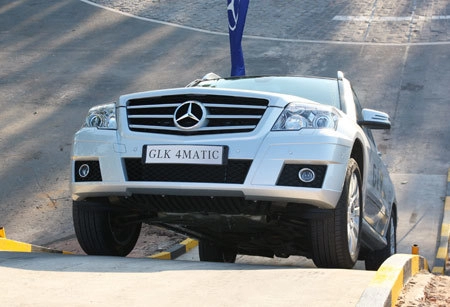  glk 4matic - canh bạc của mercedes việt nam 