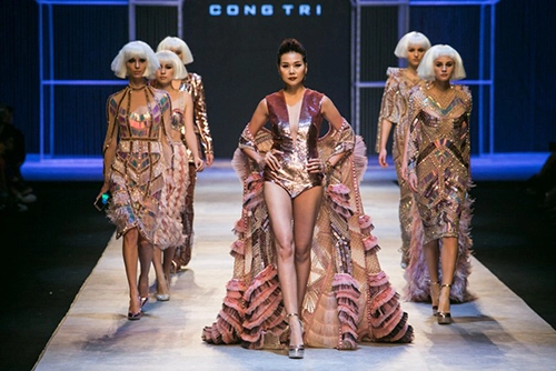 Gọi tên những bà hoàng của sàn catwalk tuần thời trang quốc tế