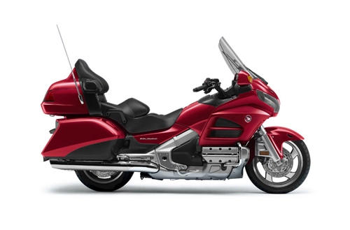  honda goldwing thêm áo mới giá 19600 usd 