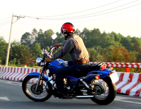  honda rebel 250 - kẻ nổi loạn lãng tử 