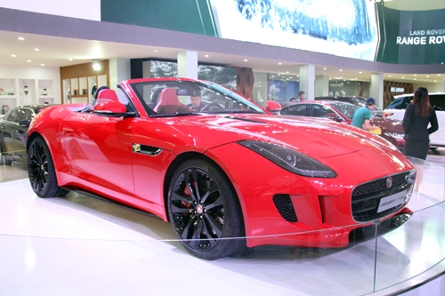  jaguar - siêu báo ở triển lãm ôtô quốc tế việt nam 