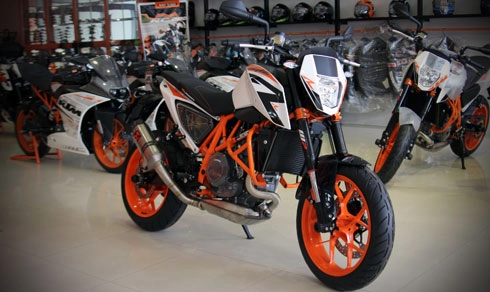  ktm duke 690r 2015 đầu tiên ở sài gòn 