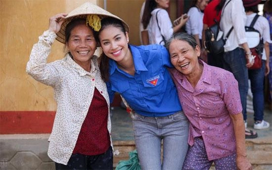 Loạt ảnh này khiến anti-fans phải yêu mến phạm hương