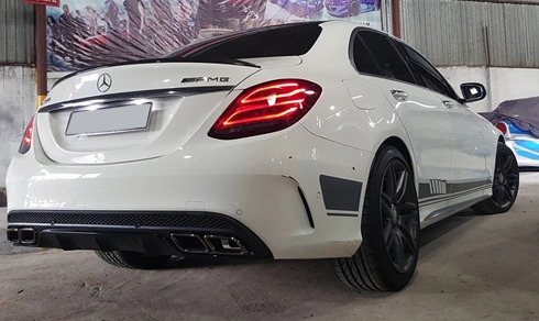  mercedes c250 hóa trang thành c63 amg ở sài gòn 