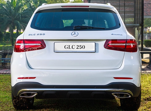  mercedes glc 250 4matic giá 75000usd tại malaysia 