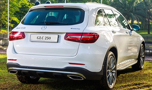  mercedes glc 250 4matic giá 75000usd tại malaysia 