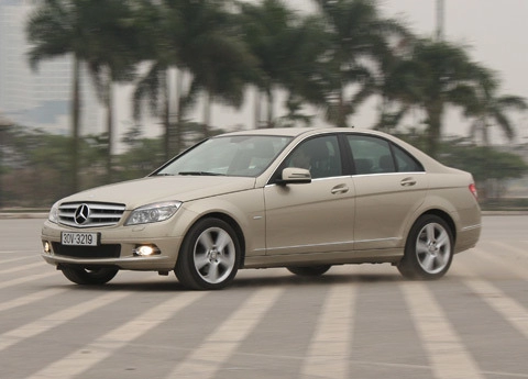  mercedes việt nam giới thiệu c300 