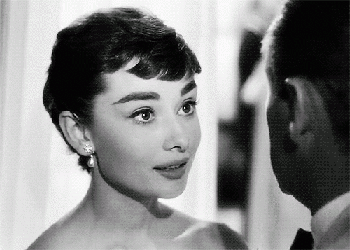 Minh chứng cho thấy audrey hepburn là biểu tượng thời trang không ai sánh bằng