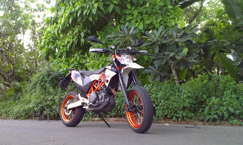  ngựa hoang ktm 690smc r 