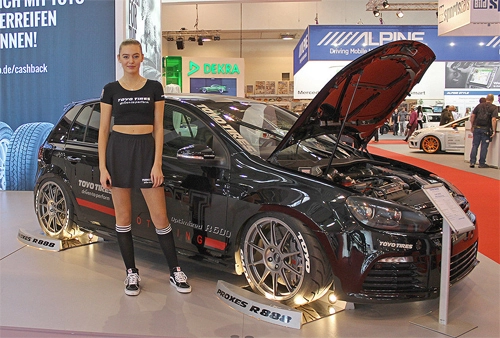  người đẹp và xế độ ở essen motor show 2015 