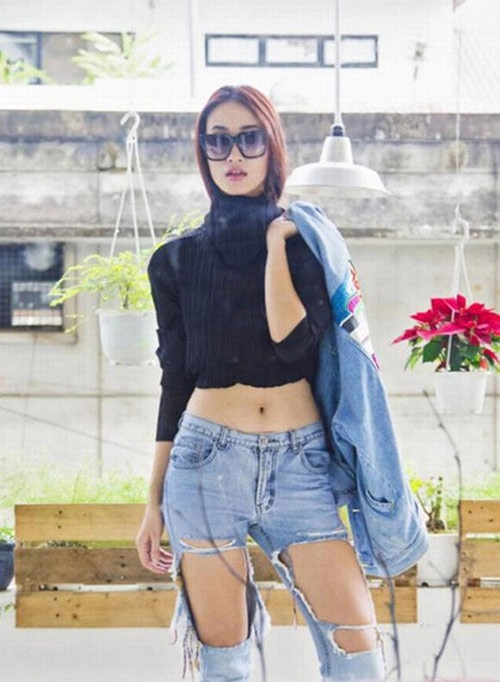 Những chiếc quần jeans cho cũng chẳng ai dám mặc của sao việt