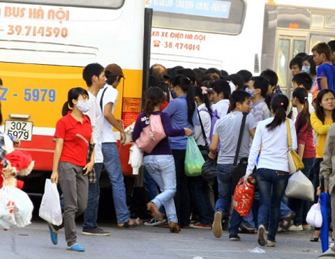  phí lưu hành xe - râu ông giàu cắm cằm bà nghèo 