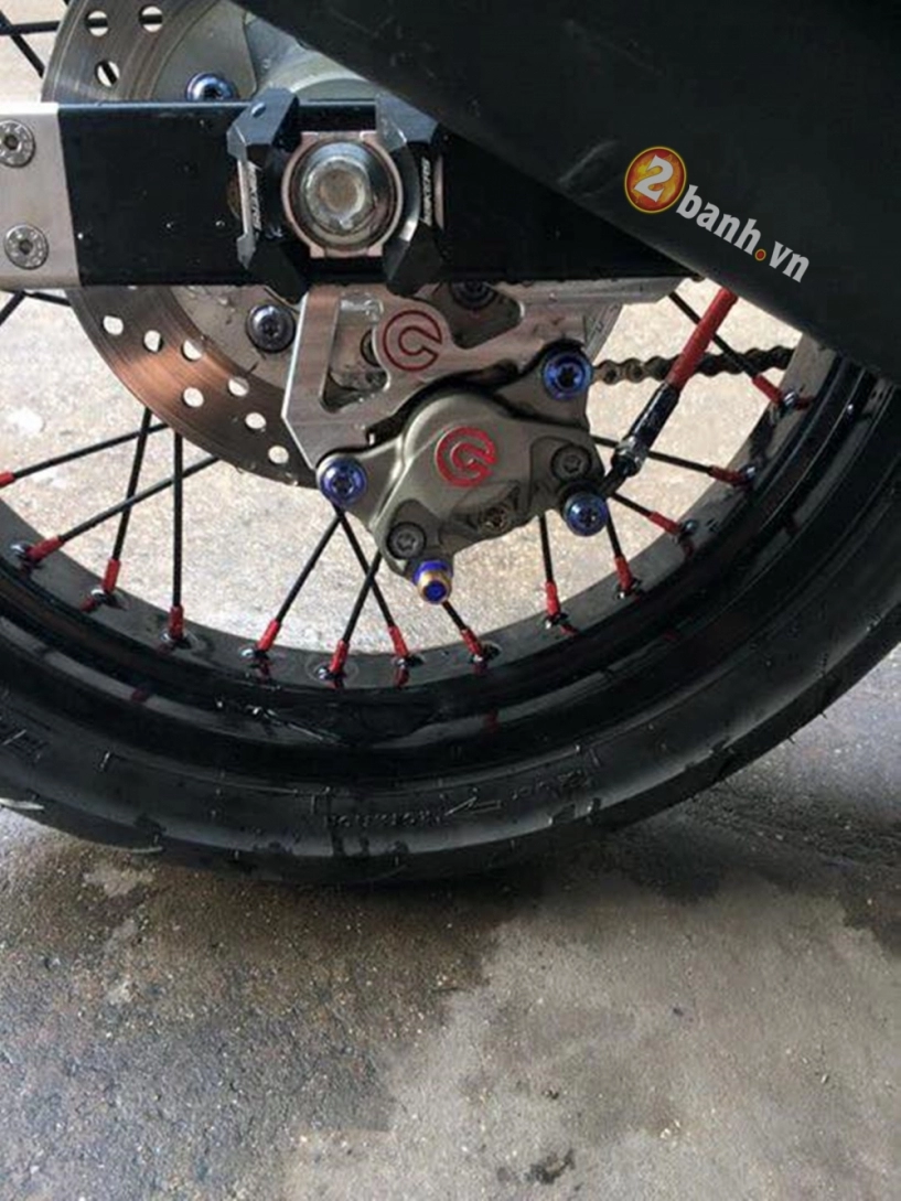 Phong cách batman cùng exciter 150 độ